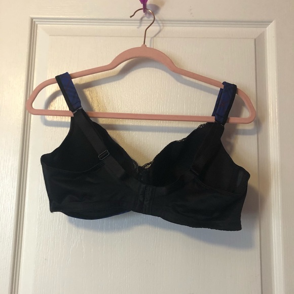 Plaid Bra Super Supportive - Picture 2 of 3